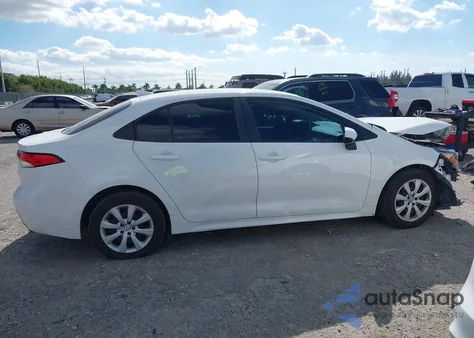 2020 Toyota Corolla Le z USA, uszkodzony, nr VIN 5YFEPRAE1LP135160